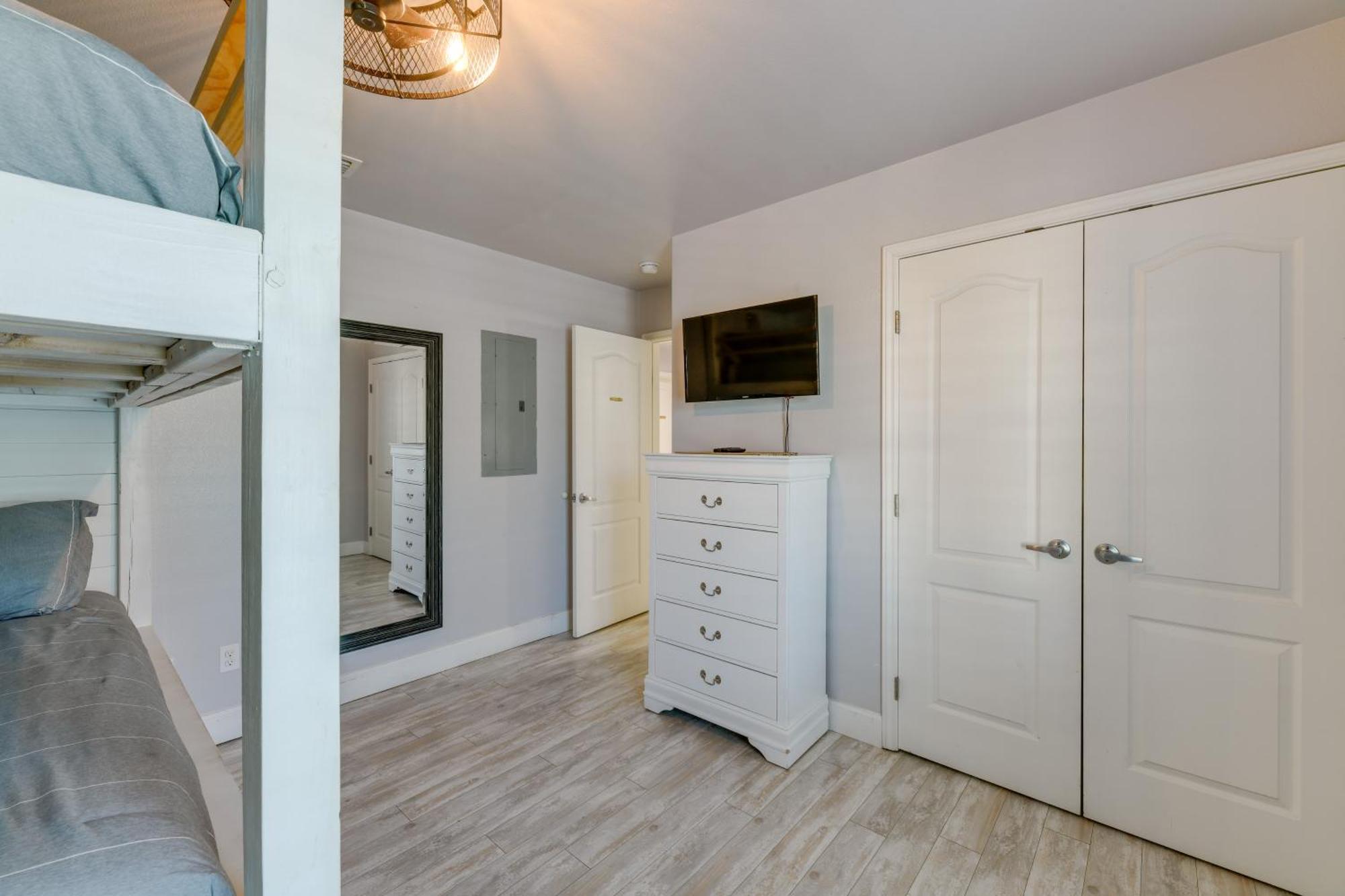 Trendy Port Aransas Home With Private Pool And Deck! Екстериор снимка