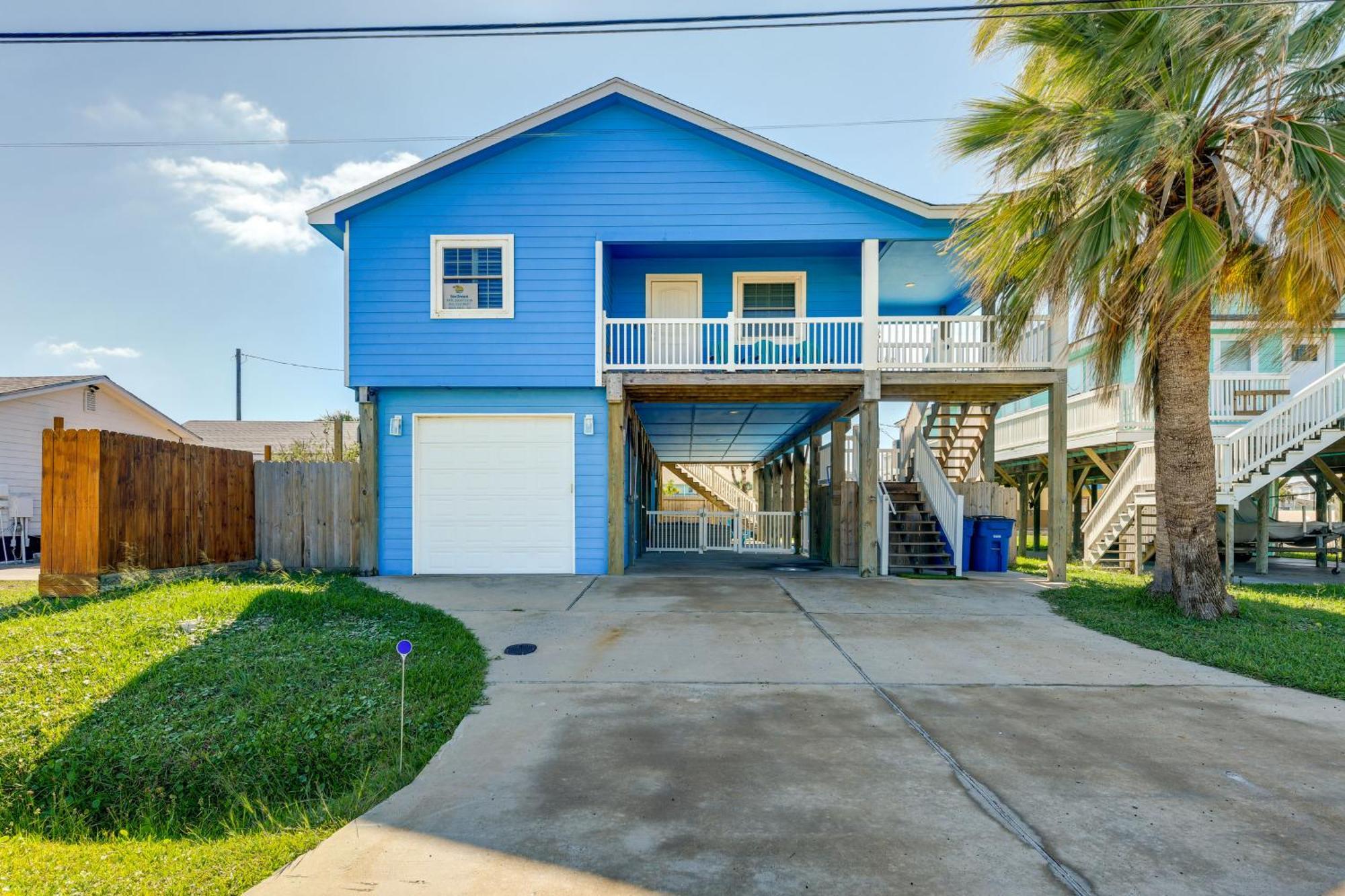 Trendy Port Aransas Home With Private Pool And Deck! Екстериор снимка