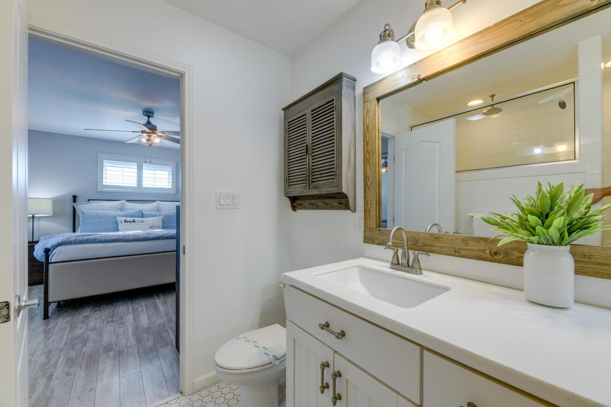 Trendy Port Aransas Home With Private Pool And Deck! Екстериор снимка