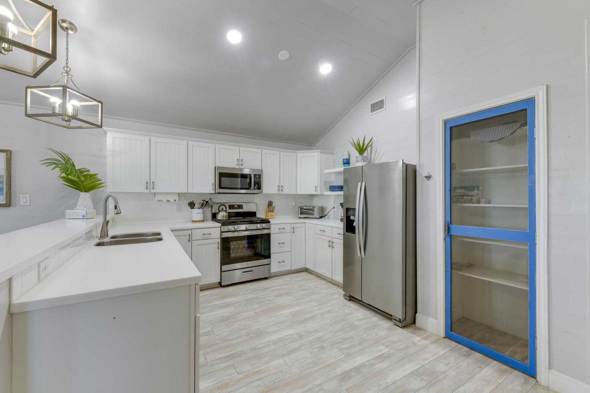 Trendy Port Aransas Home With Private Pool And Deck! Екстериор снимка