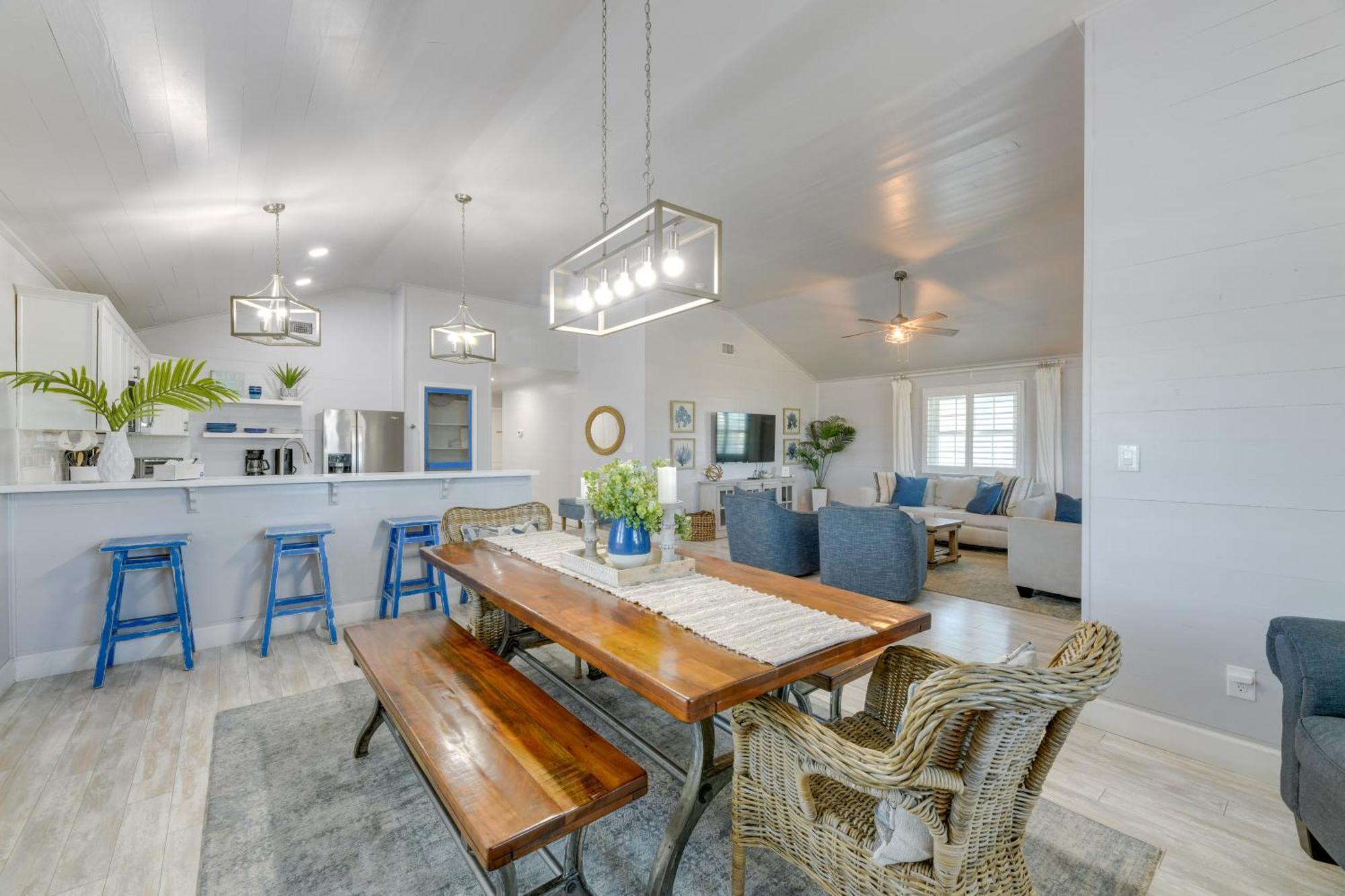 Trendy Port Aransas Home With Private Pool And Deck! Екстериор снимка